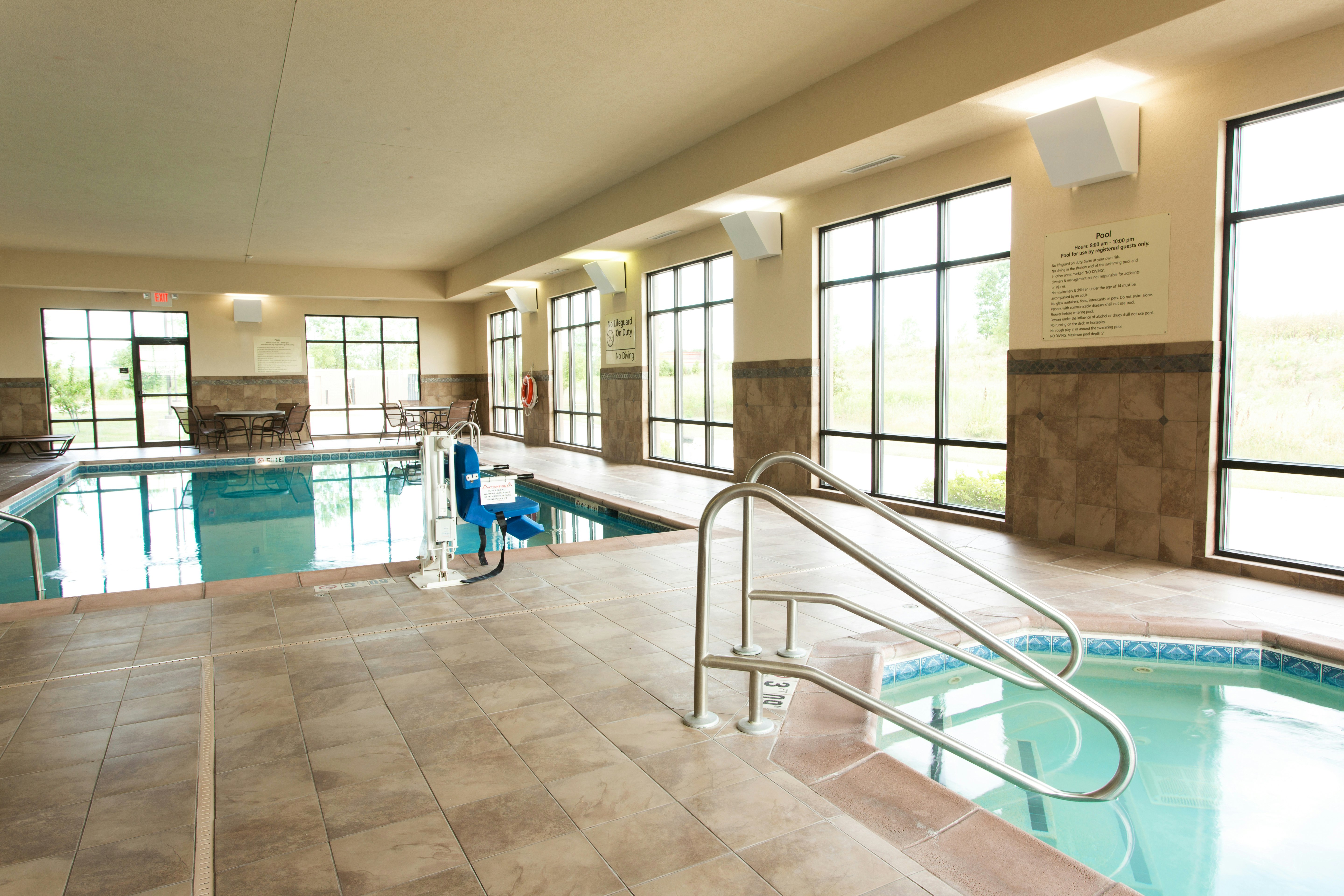 Hampton Inn Suites Ankeny 23/59