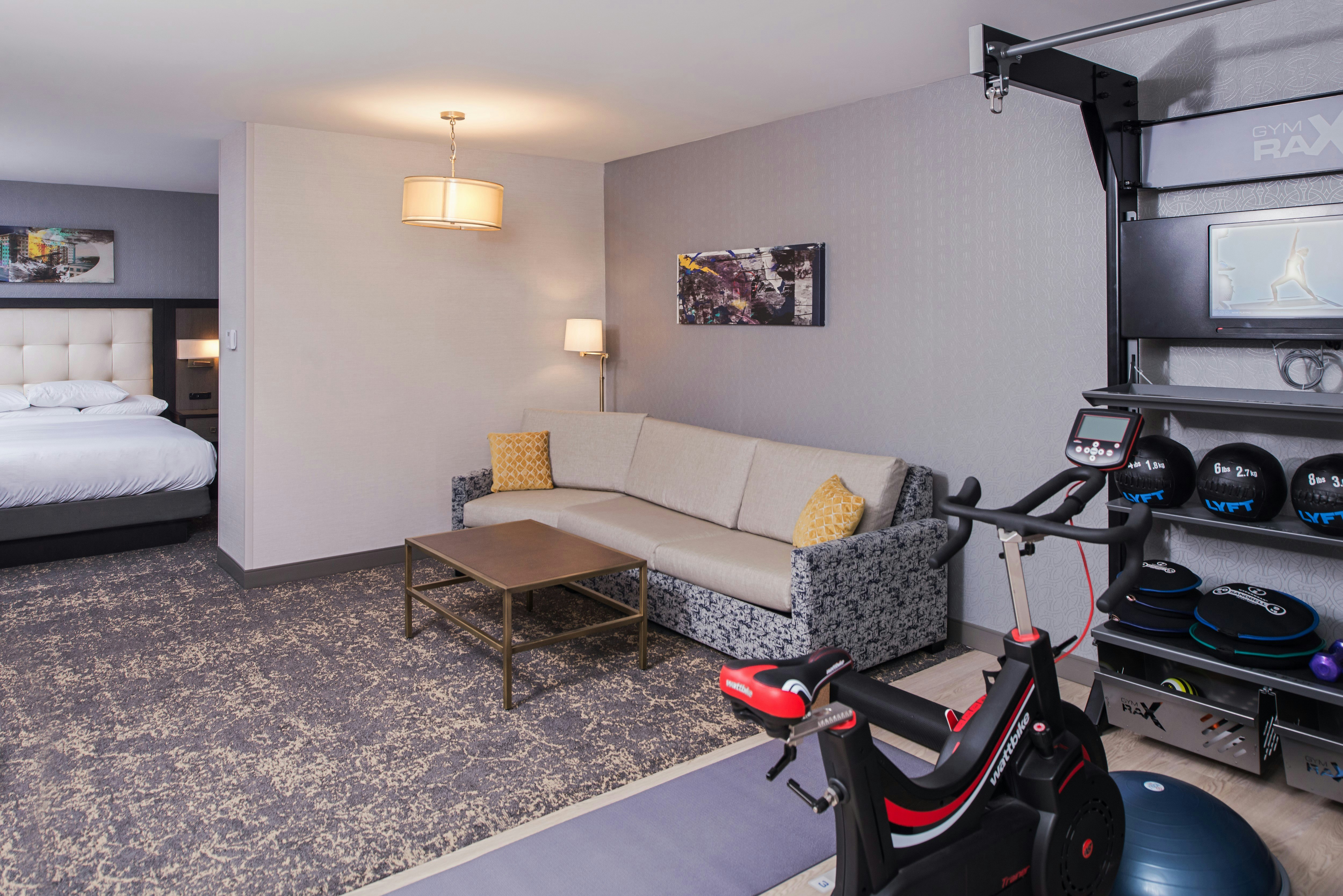 Doubletree By Hilton Utica 34/79