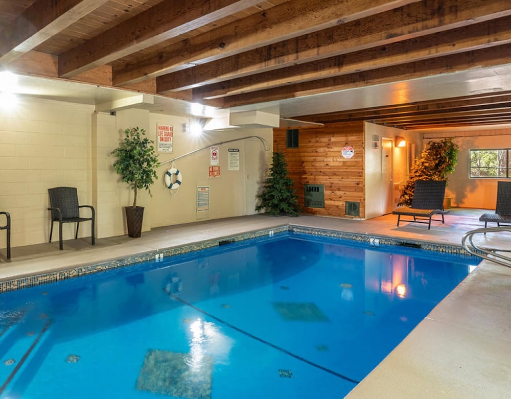 Parkside Inn at Incline 7/57