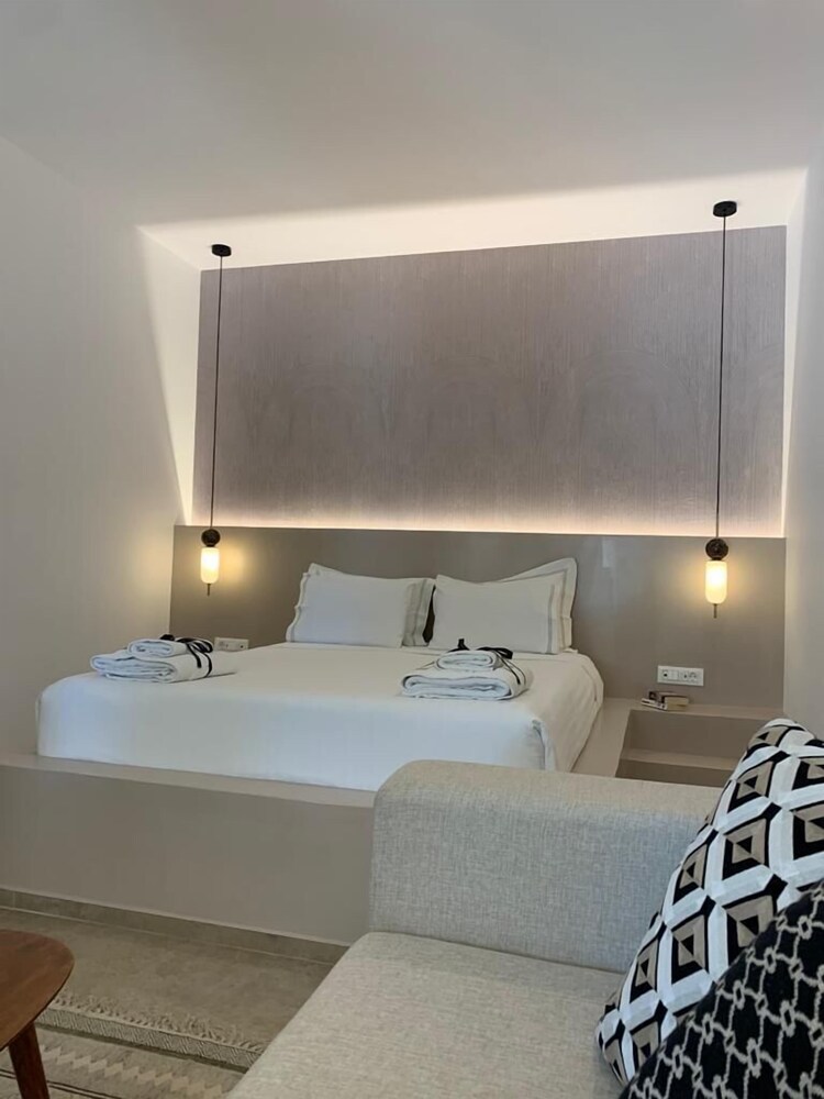 Orabel Suites - Adults Only 9/50