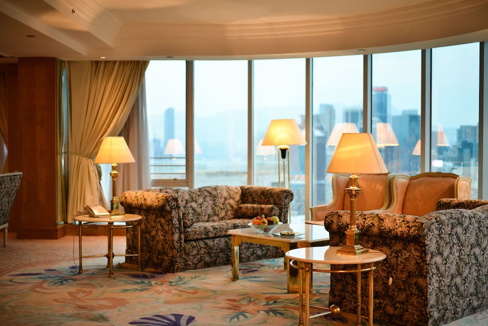 Regal Hong Kong Hotel 42/74