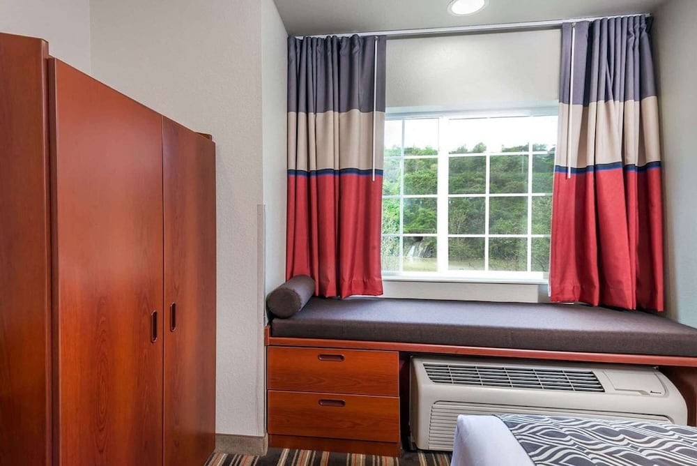 Sonesta Essential Morgantown 13/22