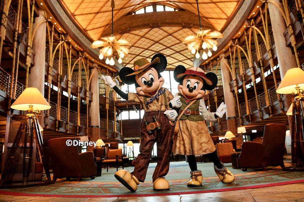 Disney Explorers Lodge 39/57