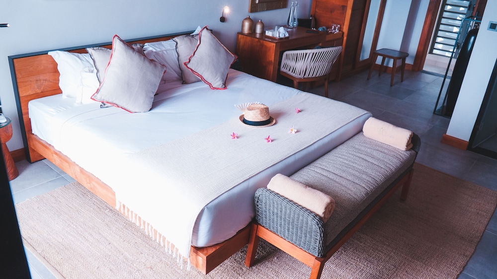 Suite, King Bed