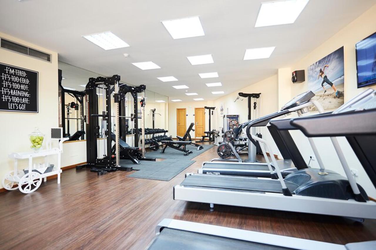 Invisa Hotel Club Cala Blanca 30/44