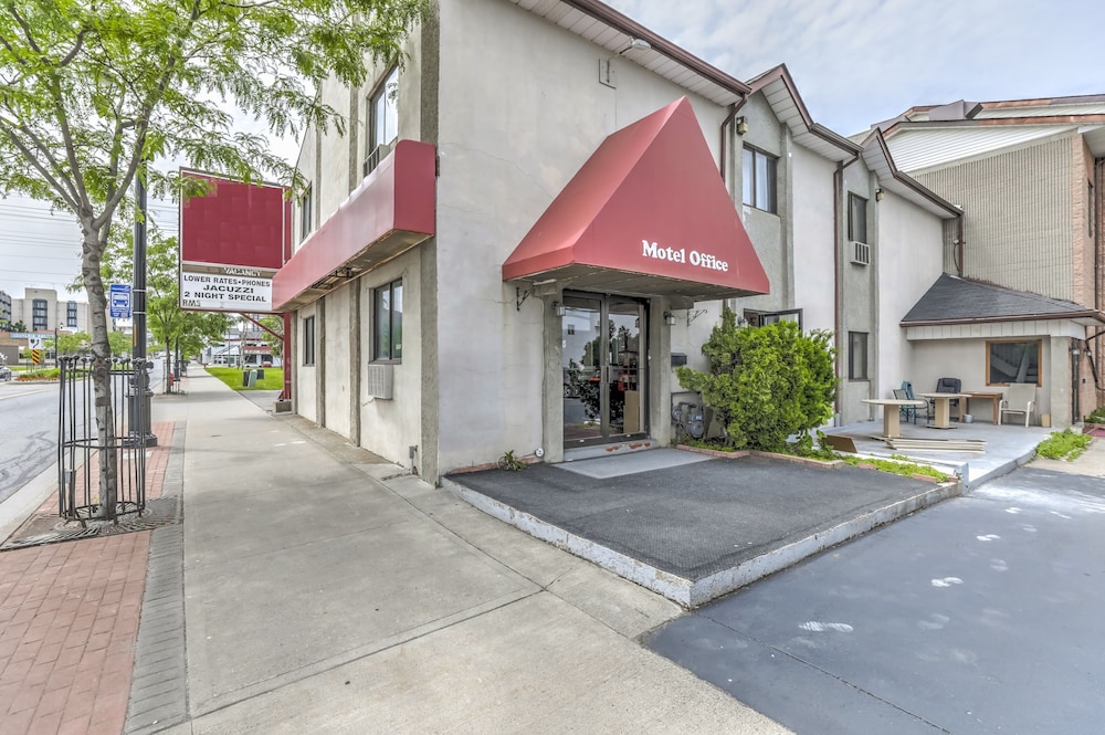 Motel6 Niagara Falls, On - Near The Falls 57/63