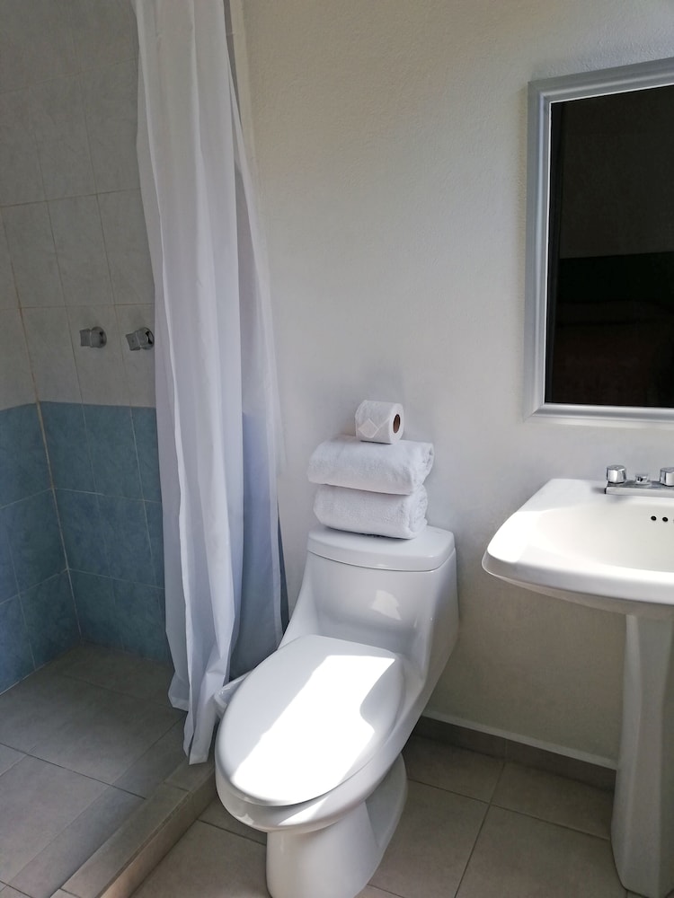 Hotel Senorial 26/28