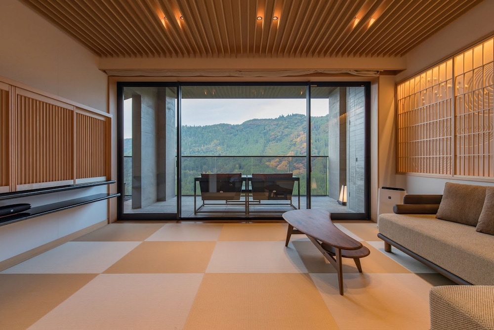 Okuhita Onsen Umehibiki 40/68