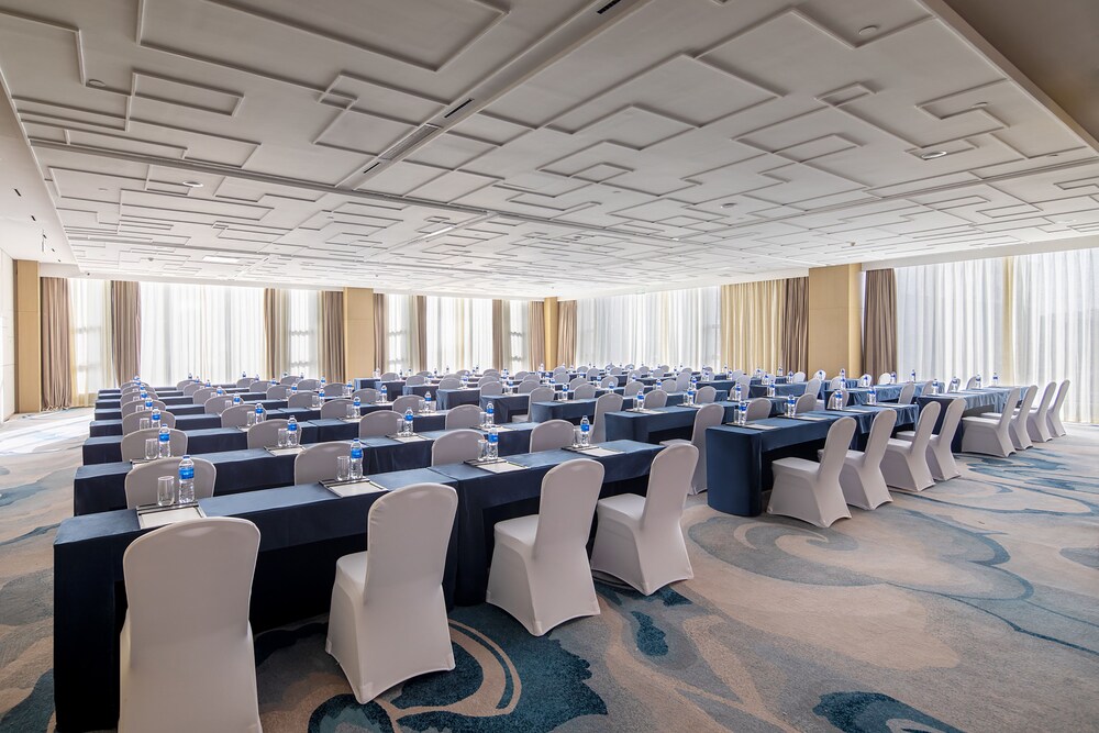 Holiday Inn Express Chengde Park View 44/52