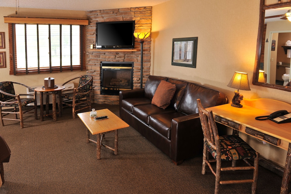 Boarders Inn & Suites by Cobblestone Hotels - Waukon 17/25