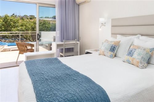 Room, Double Bed, Lateral Side Sea View
