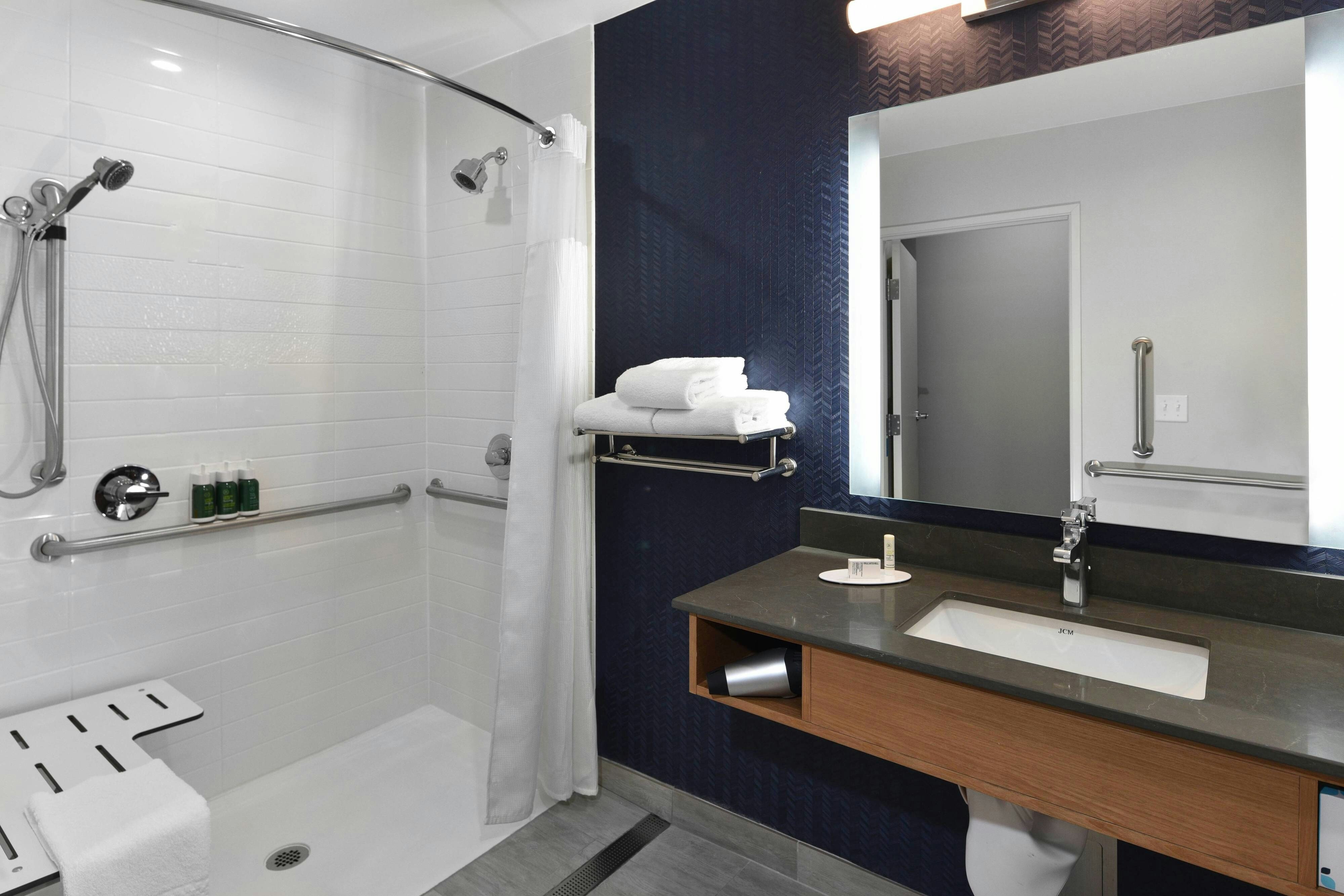 Fairfield Inn & Suites by Marriott Moorpark Ventura County 35/36