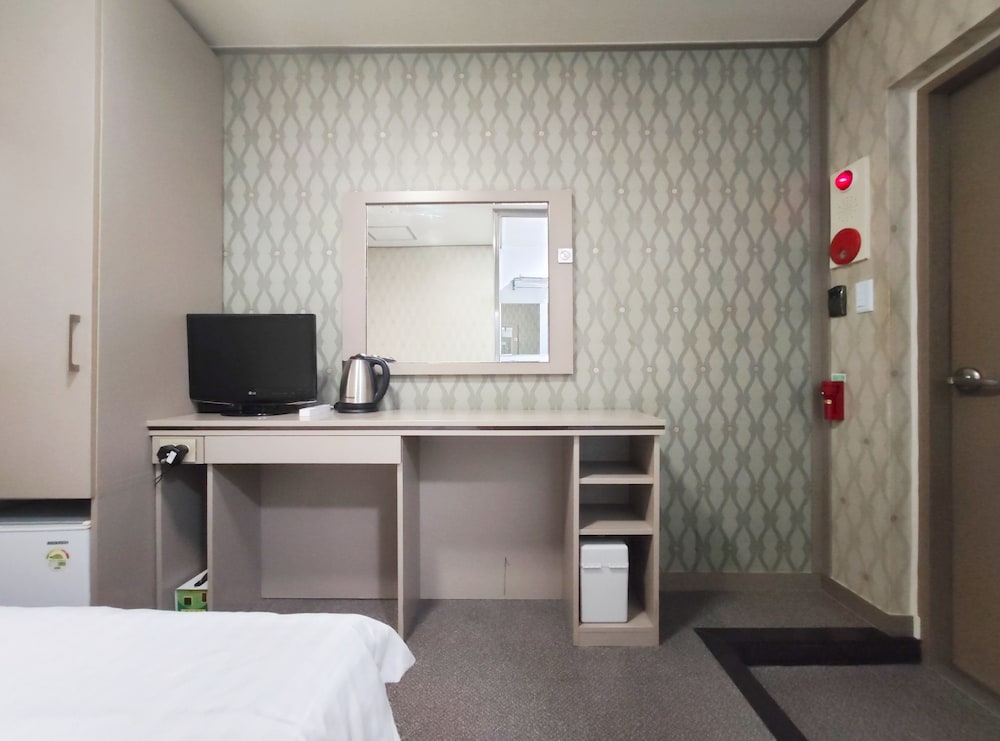 OYO Hostel Myeongdong 2 9/75