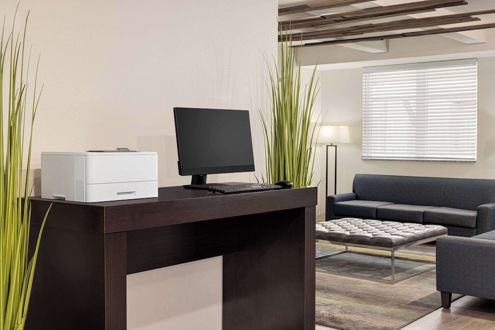 WaterWalk Extended Stay by Wyndham Raleigh - RTP 45/61