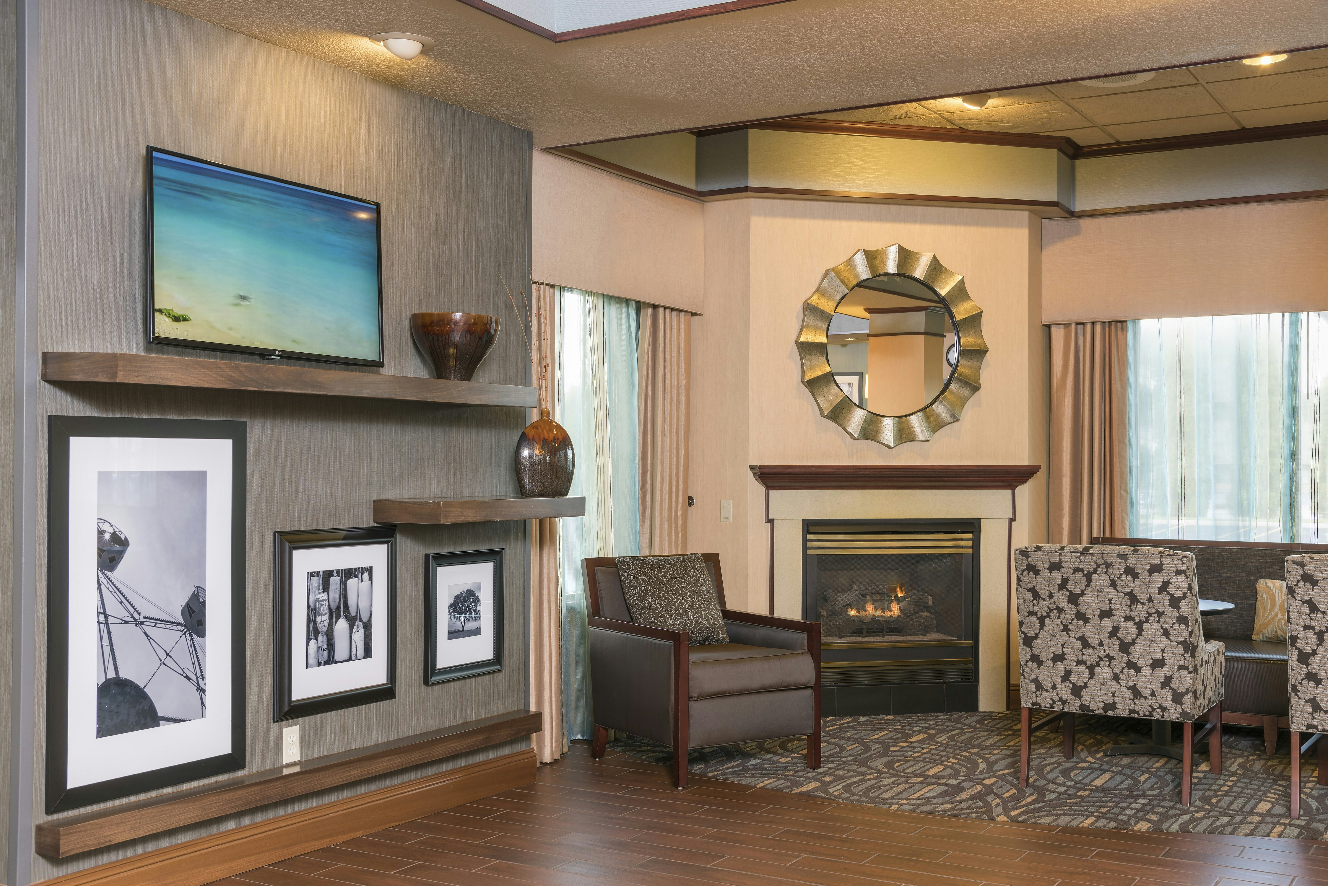 Hampton Inn Midland Mi 25/41
