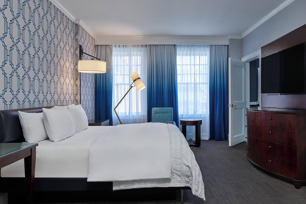Room at Le Méridien Dallas, The Stoneleigh, DALLAS - TX