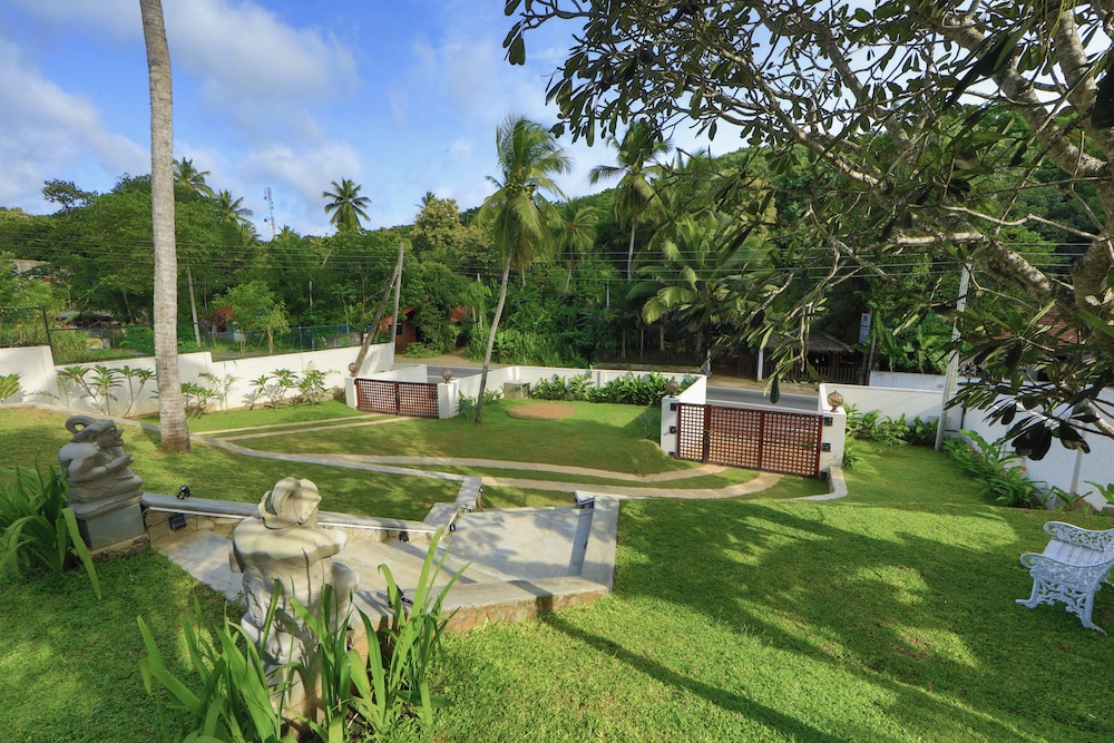 Arvani Villa 27/33
