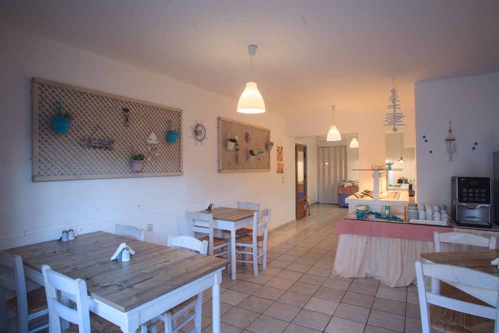 Marilisa Hotel 32/50
