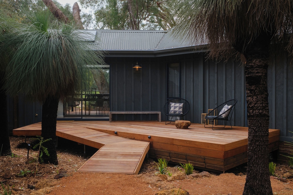 EMPIRE SPA RETREAT 22/49