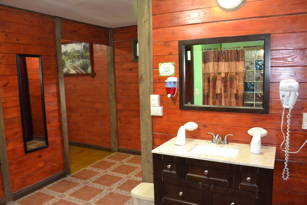 Blue River Resort Hot Springs and Spa 34/64
