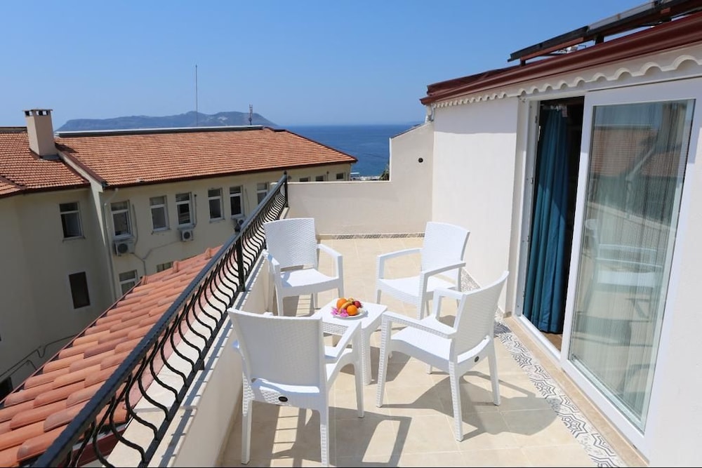 Mina Apart Hotel 3/37