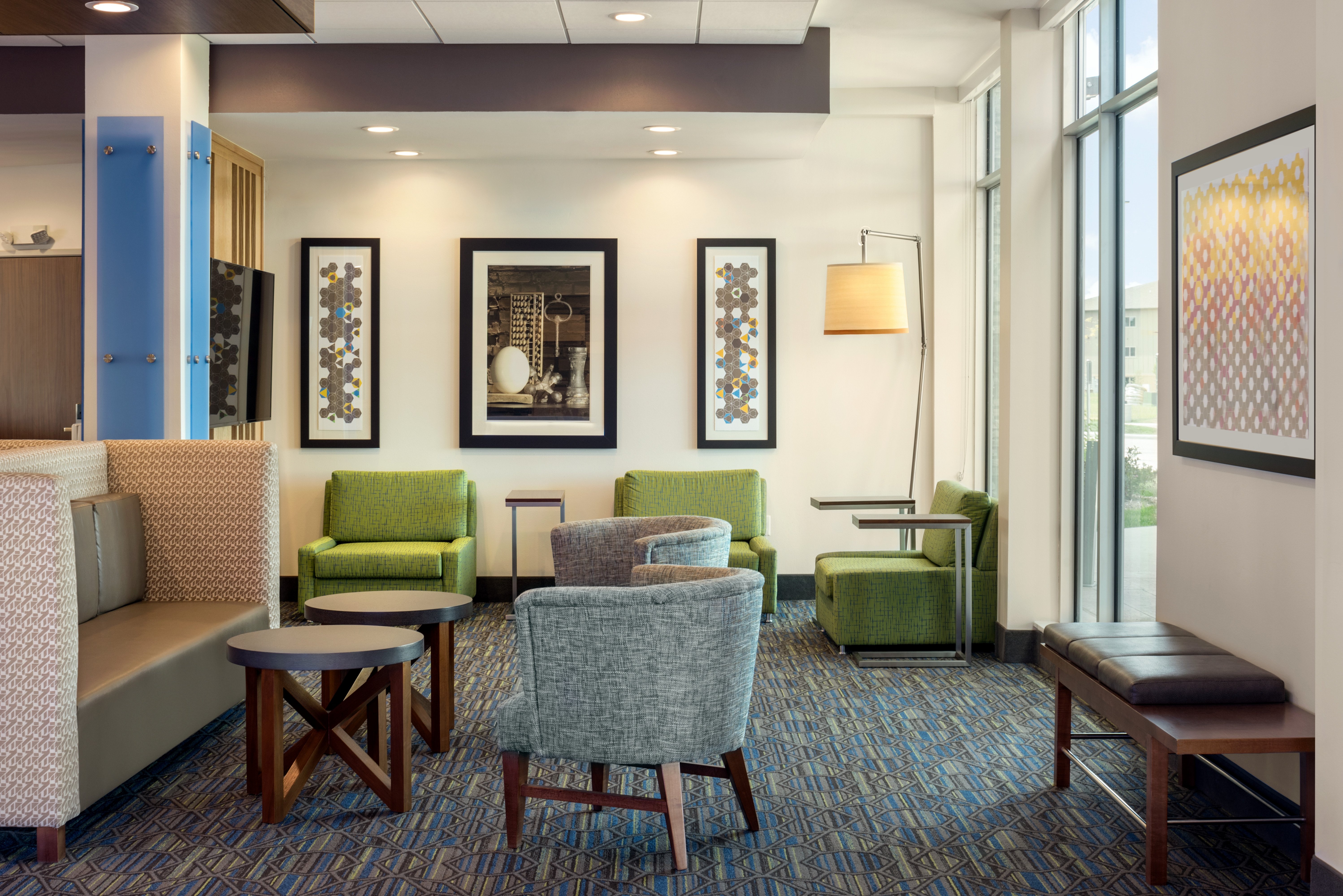 Holiday Inn Express Suites West Des Moines Jordan Creek 26/43
