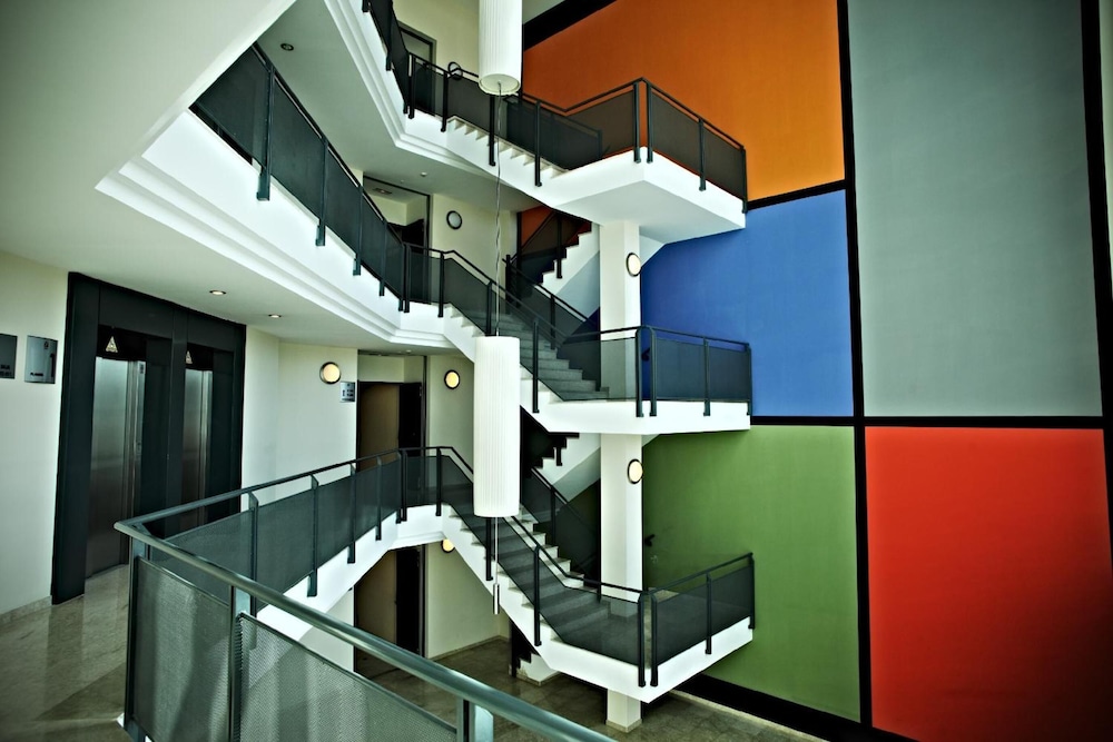 Apartamentos Vertice Sevilla Aljarafe 33/63