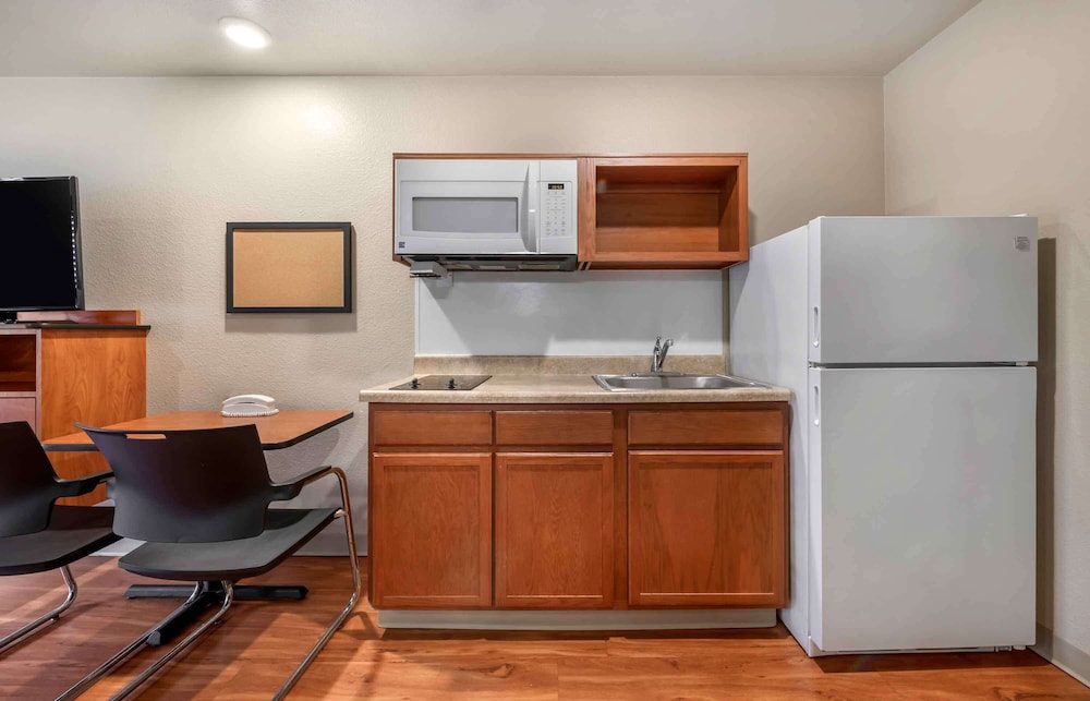 Extended Stay America Select Suites - Lake Worth 28/47