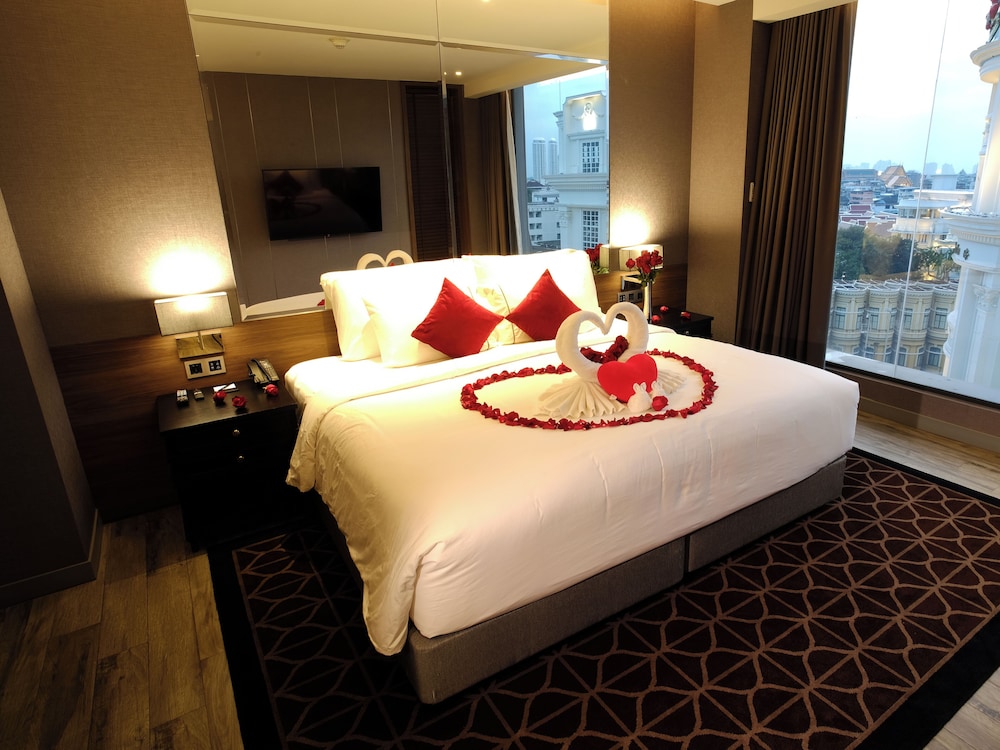 Ayathorn Bangkok Hotel 13/50
