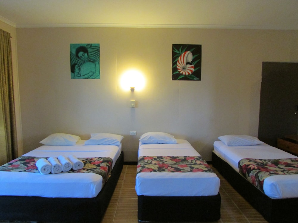 Wailoaloa Beach Resort Fiji 35/76