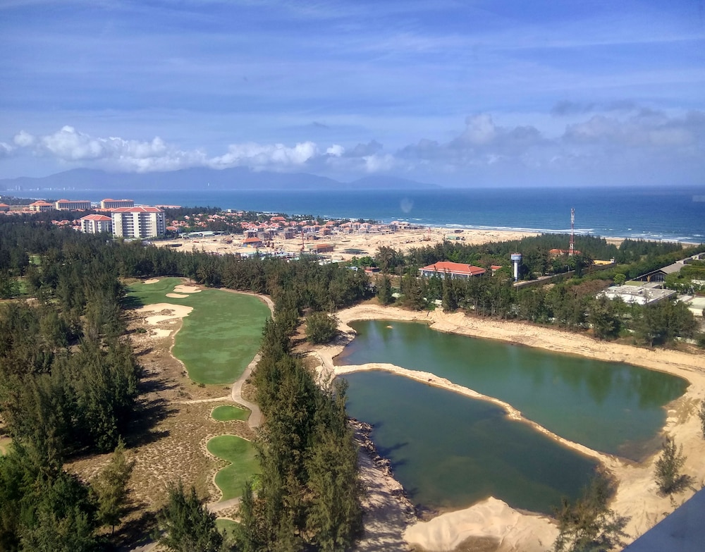 Carinae Danang Hotel 57/64