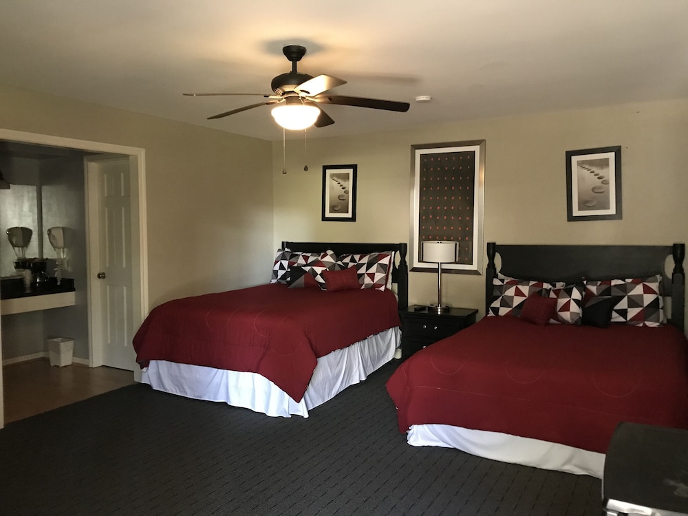 Columbia Lakes Resort and Conference Center 6/41