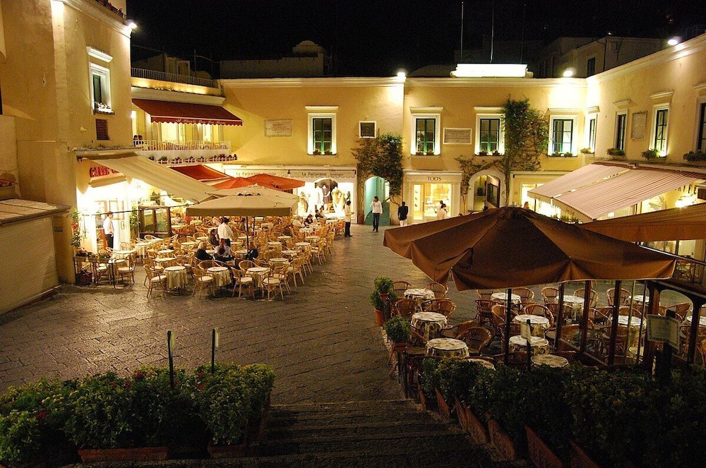 Relais Freedom Club 41/50