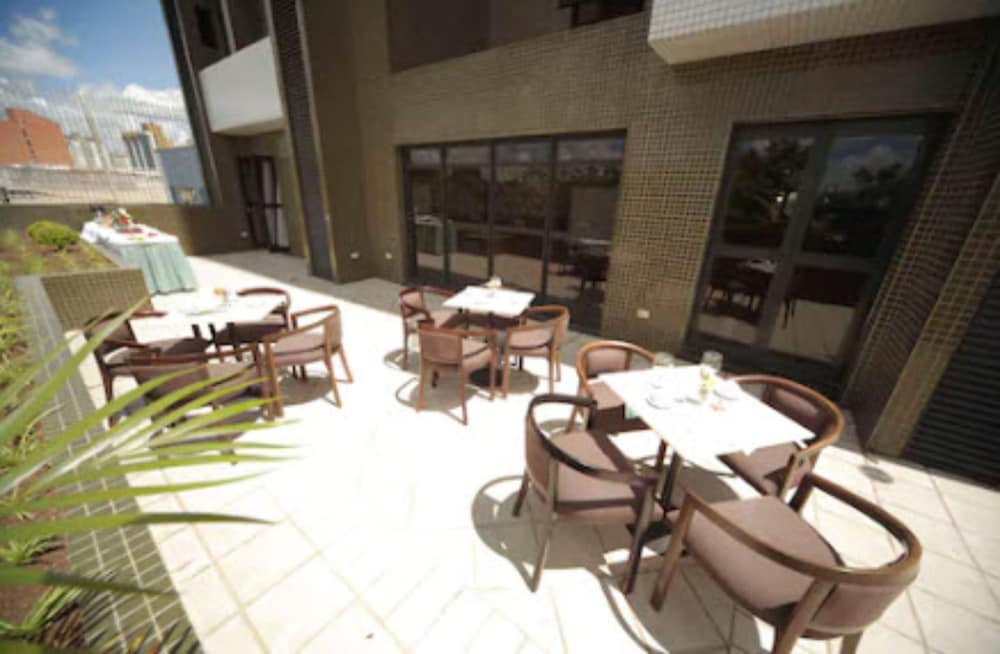 Rede Andrade Vernon Hotel 38/62