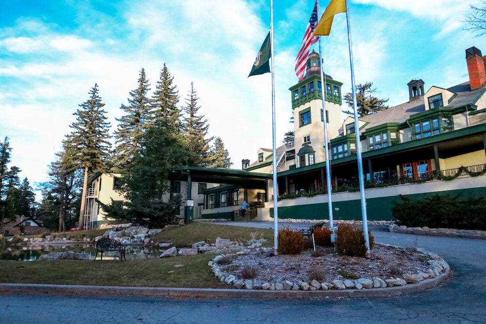 The Lodge at Cloudcroft 11/15