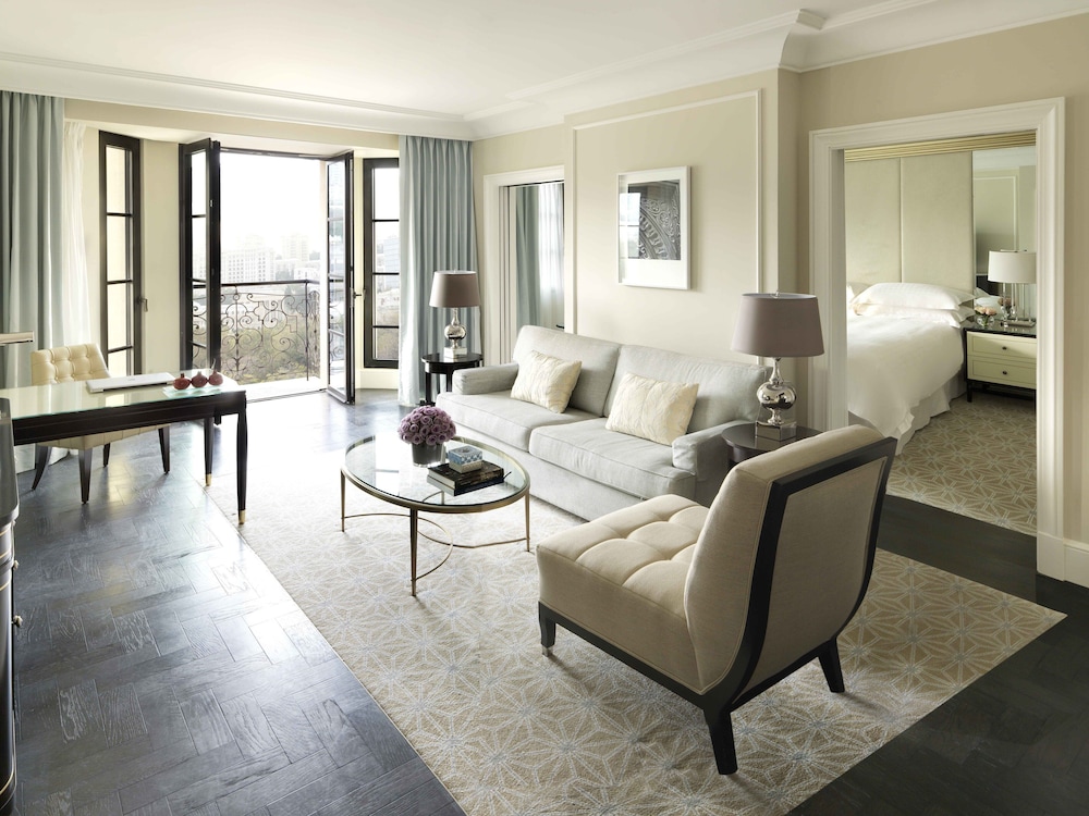 Four Seasons Hotel Baku 36/55