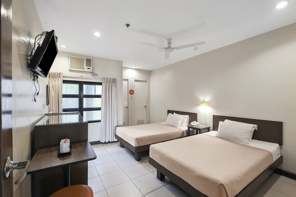 Governor Forbes Inn - Manila City Center by ZUZU 10/31