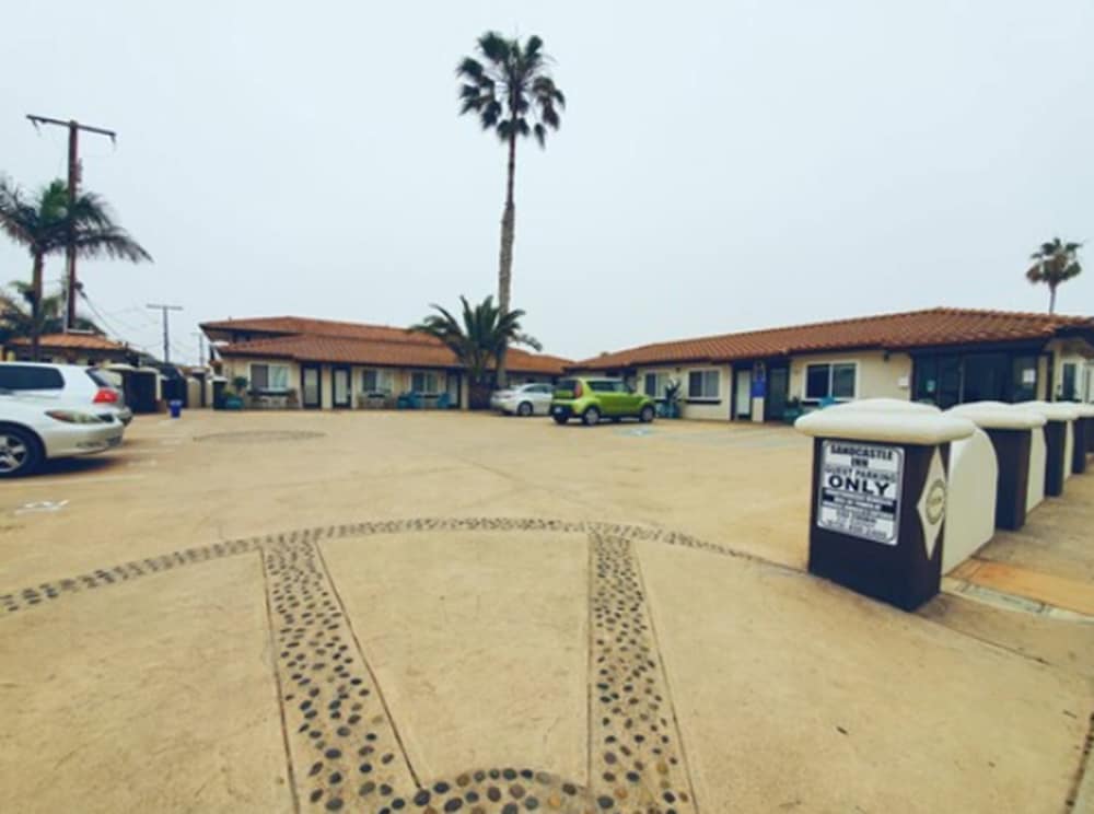 Sand Castle Inn 61/71