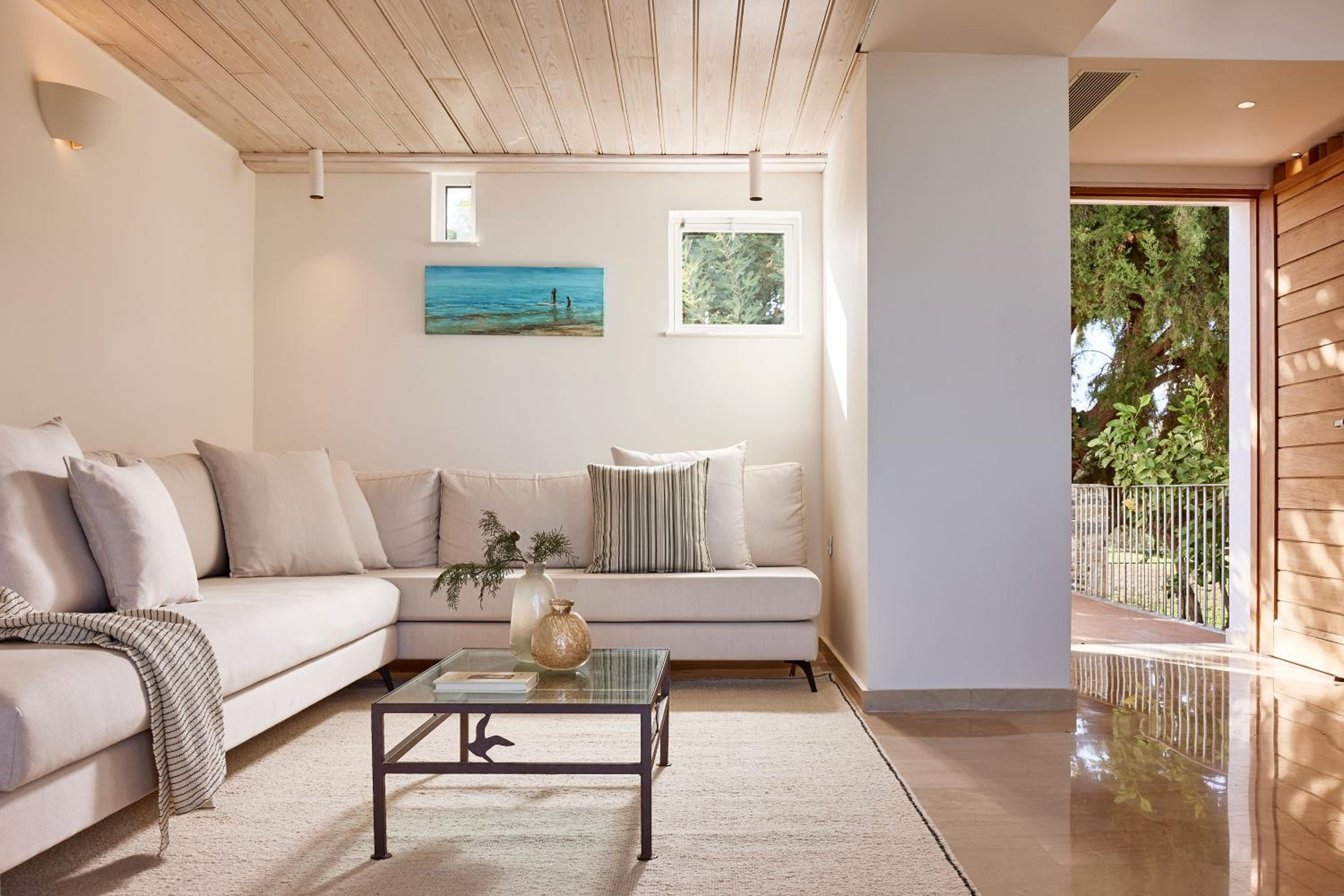 Thalassa Villas 3/50