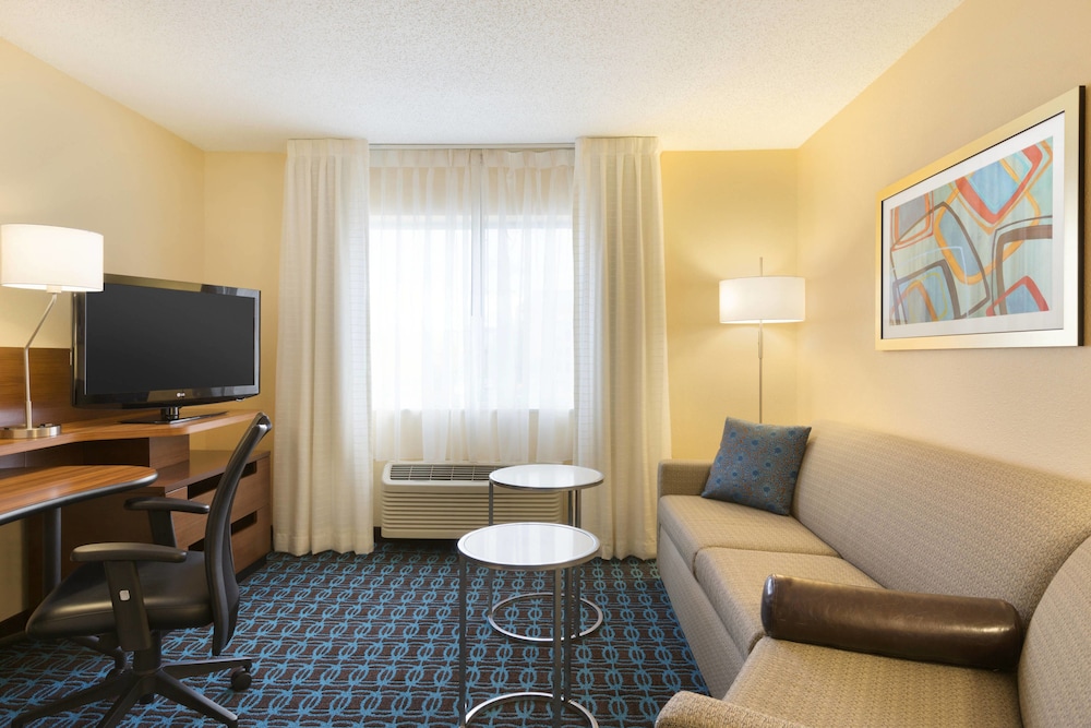 Fairfield Inn Suites Colorado Springs Air Force Academy 20/33