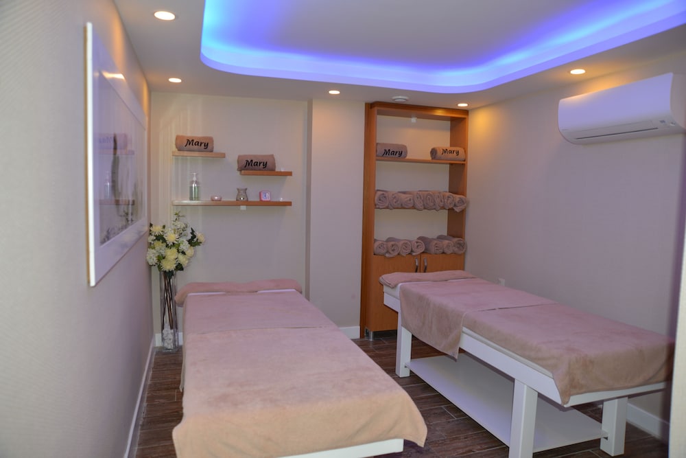Marpessa Blue Beach Hotel 24/50