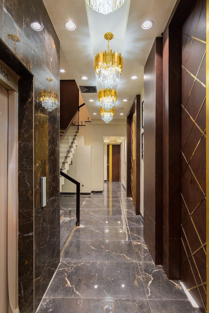 Royal Rawal - Luxury Boutique Hotel 4/37