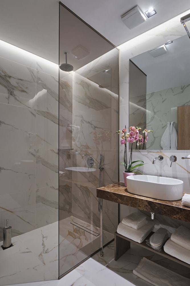 Athens The L7 Str - Luxury Boutique Collection Hotel 48/50
