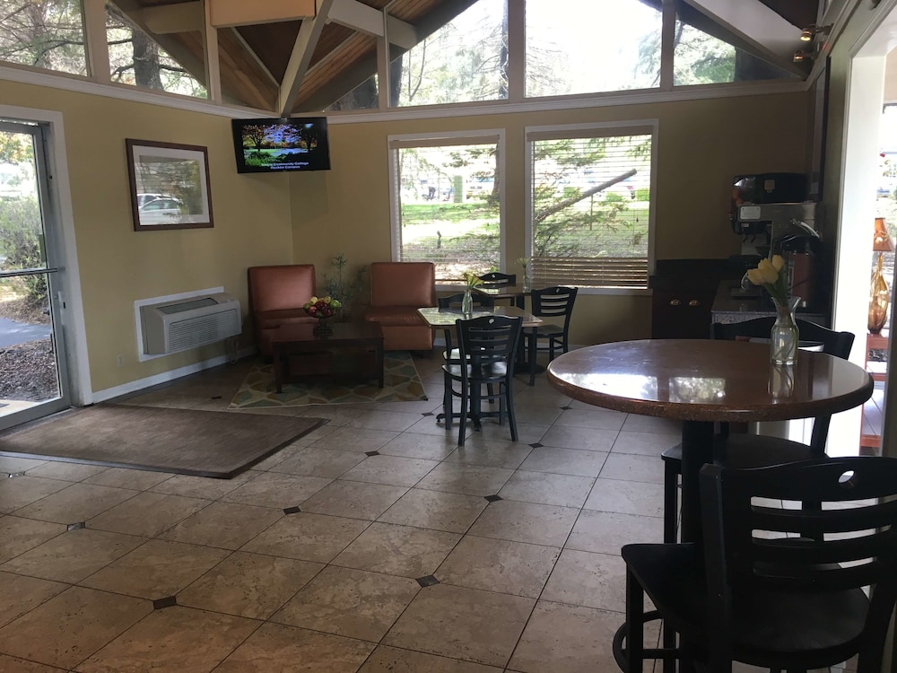 Best Western Gold Country Inn 34/42