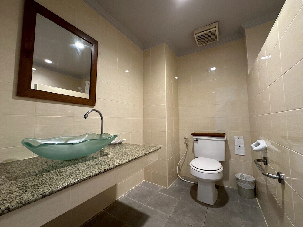 Rattana View Hotel 48/50