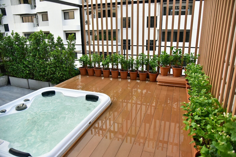 The Kaze 34 Service Residences 25/50