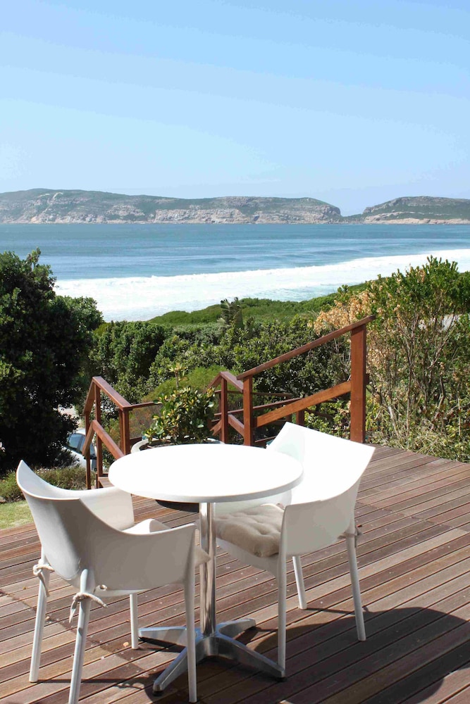 The Robberg Beach Lodge 57/73