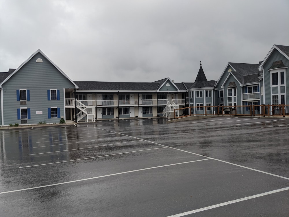The Universal Inn And Suites 6/67