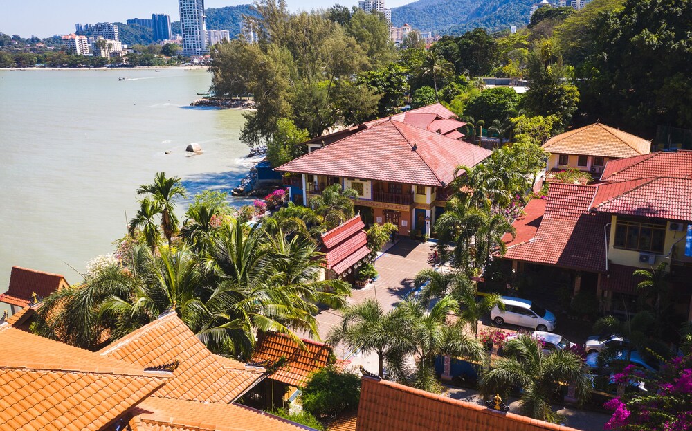 Lost Paradise Resort 77/81