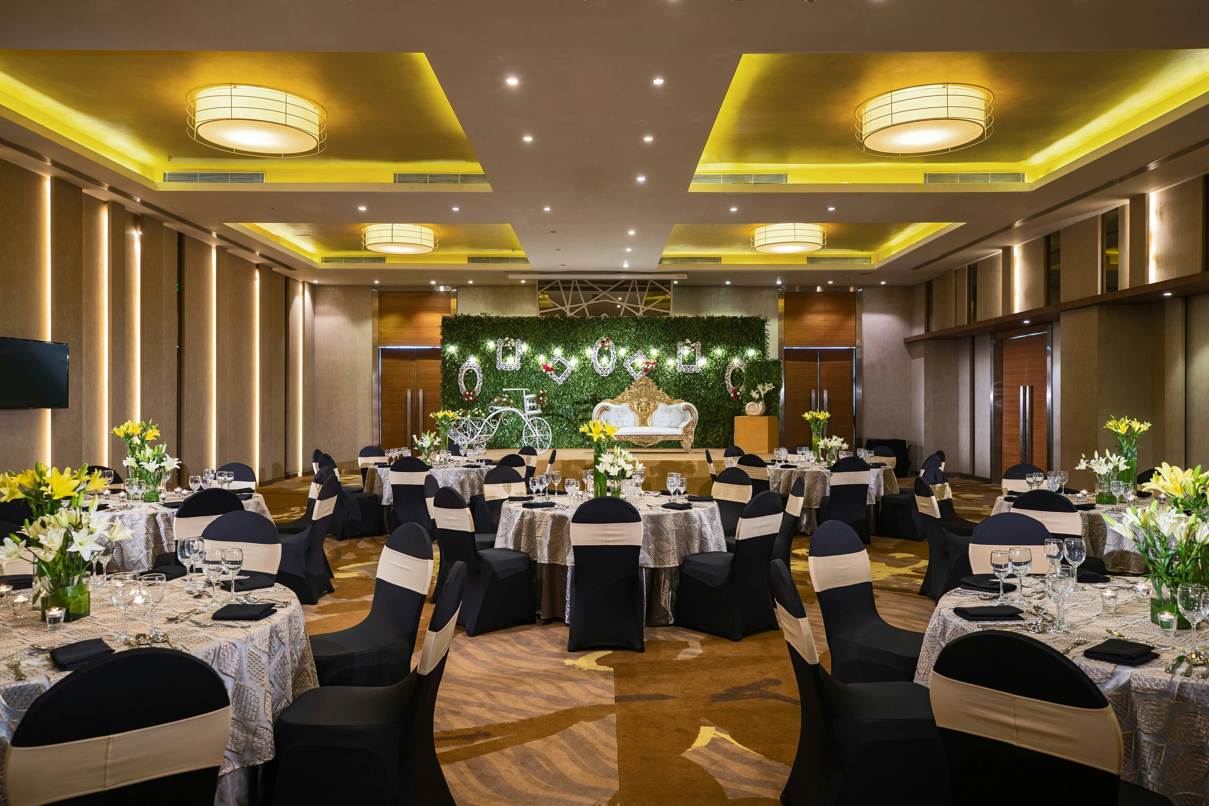 Renaissance Ahmedabad Hotel 25/53